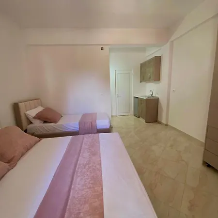 بيت ضيافة Apartament Tini 3